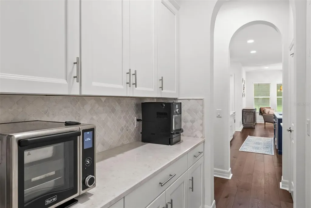2608 Meadow Grange Lane Lutz FL 33559