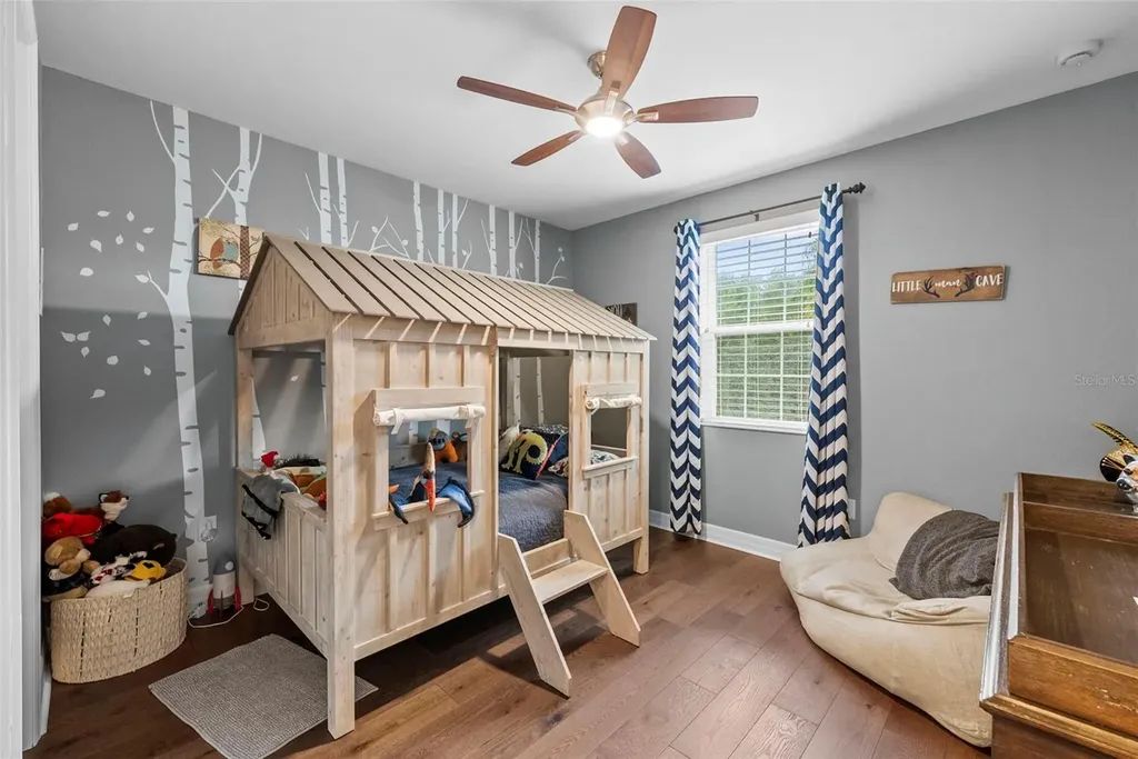 2608 Meadow Grange Lane Lutz FL 33559