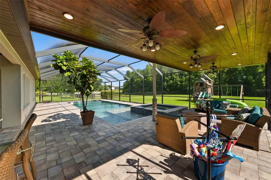 2608 Meadow Grange Lane Lutz FL 33559