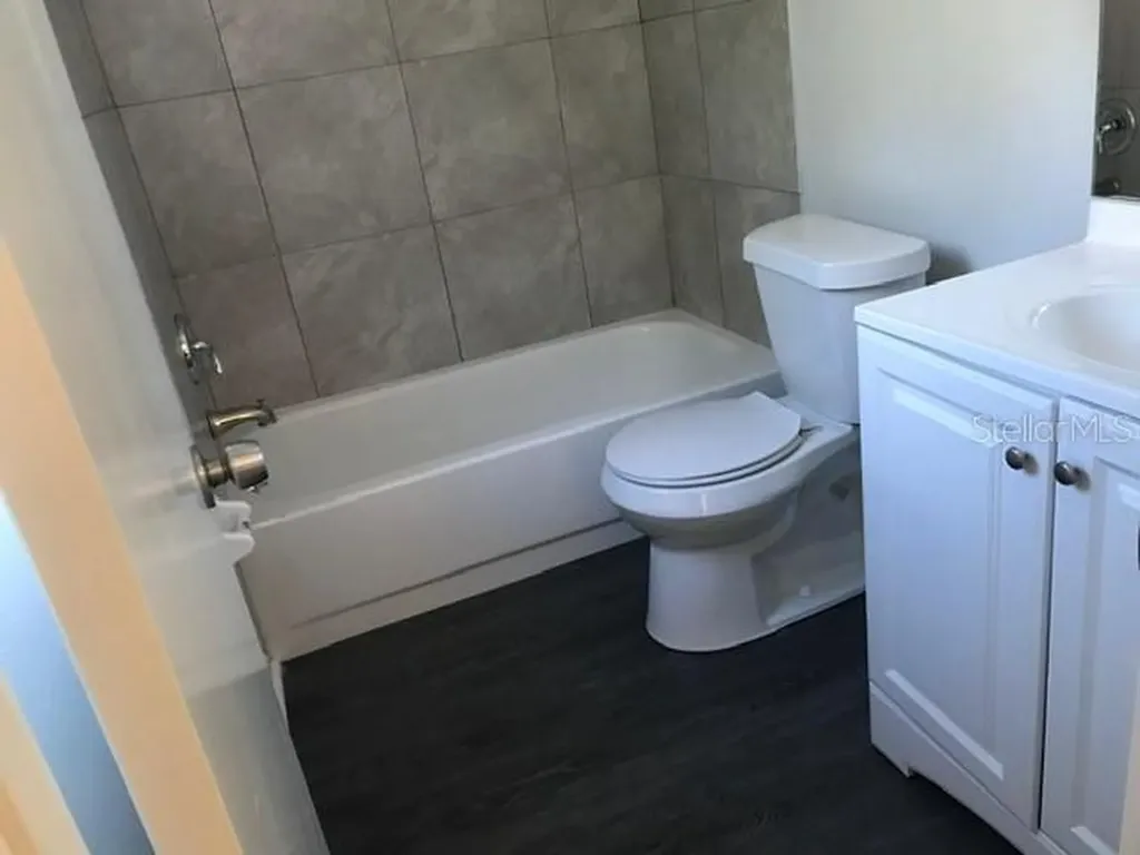 11141 Essex Ridge Court Orlando FL 32837