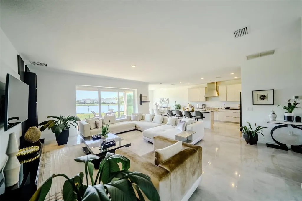 9121 Radiant Circle Sarasota FL 34241