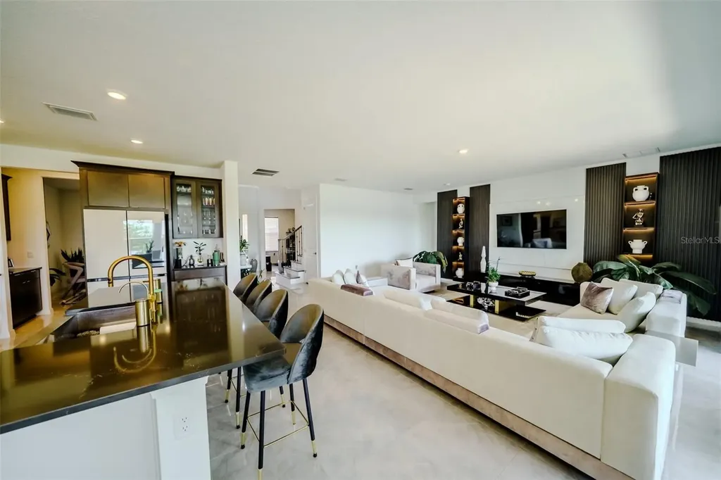 9121 Radiant Circle Sarasota FL 34241