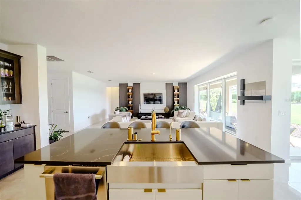 9121 Radiant Circle Sarasota FL 34241