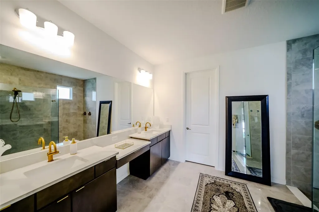 9121 Radiant Circle Sarasota FL 34241