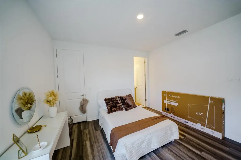 9121 Radiant Circle Sarasota FL 34241