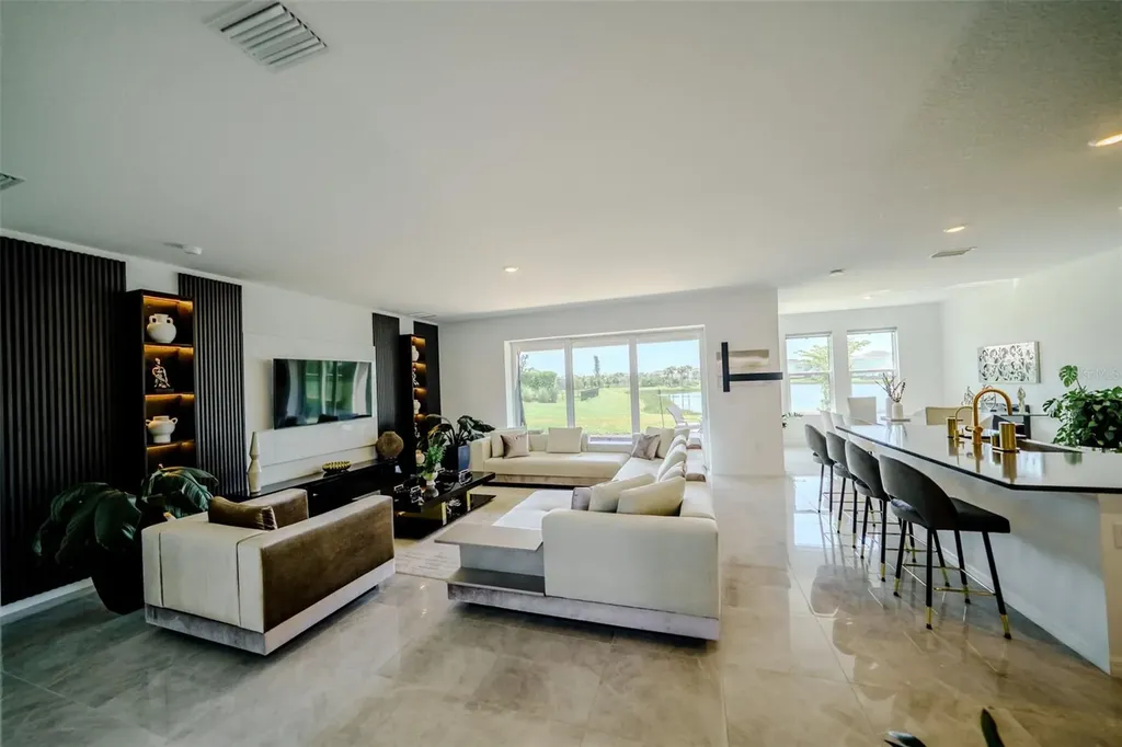 9121 Radiant Circle Sarasota FL 34241