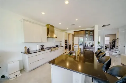 9121 Radiant Circle Sarasota FL 34241