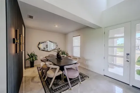 9121 Radiant Circle Sarasota FL 34241