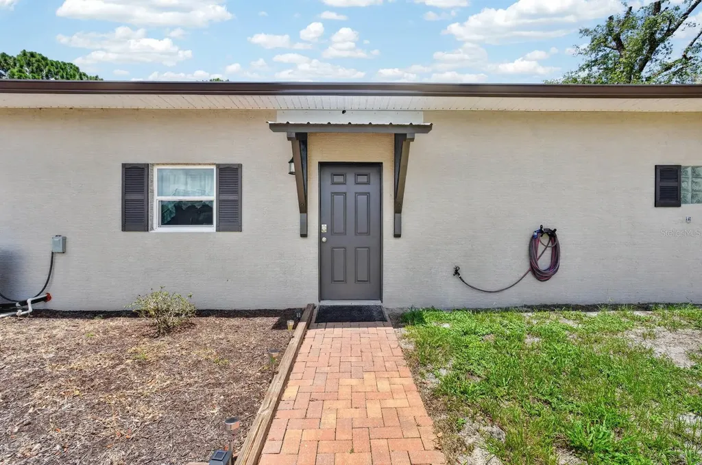 350 Fox Hollow Farms Road Pierson FL 32180