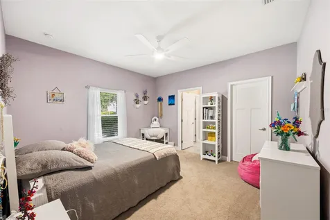 16825 NW 2nd Road Newberry FL 32669