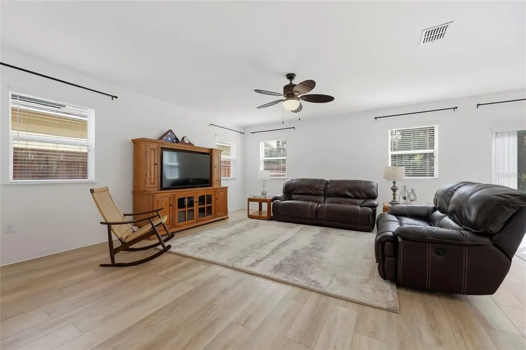 5573 Reagan Avenue Titusville FL 32780