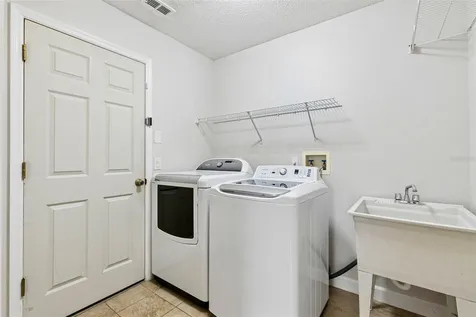 832 Magnolia Creek Circle Orlando FL 32828