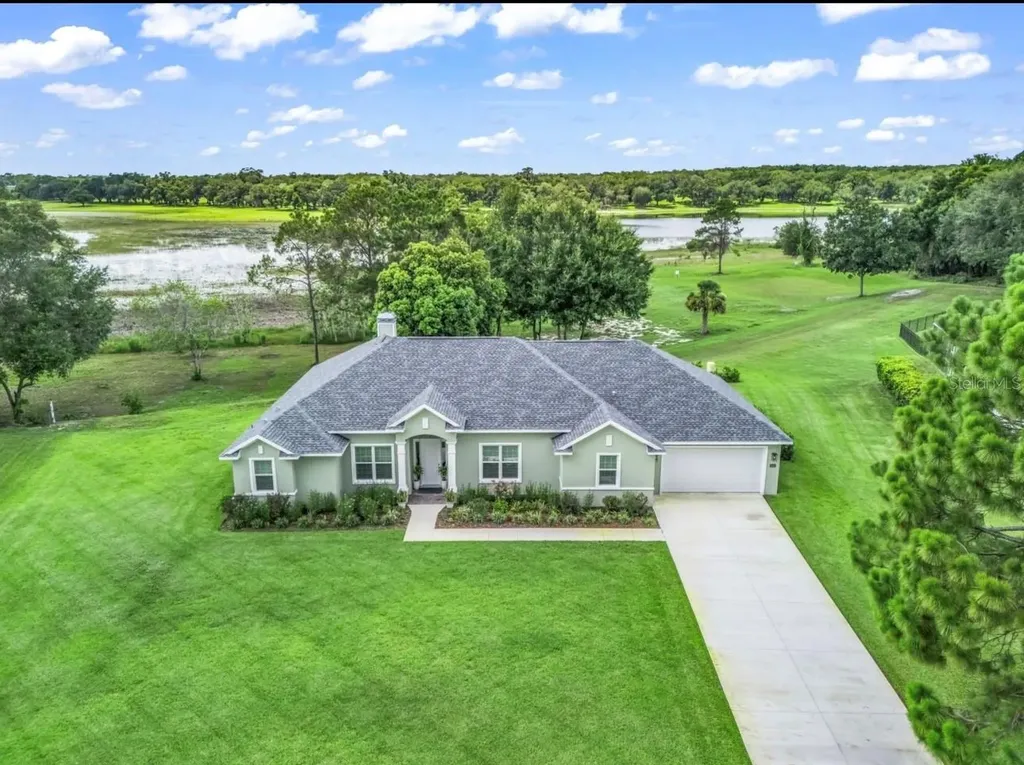 3828 Oak Pointe Drive Lady Lake FL 32159