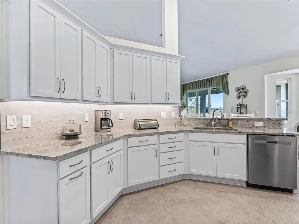 3828 Oak Pointe Drive Lady Lake FL 32159