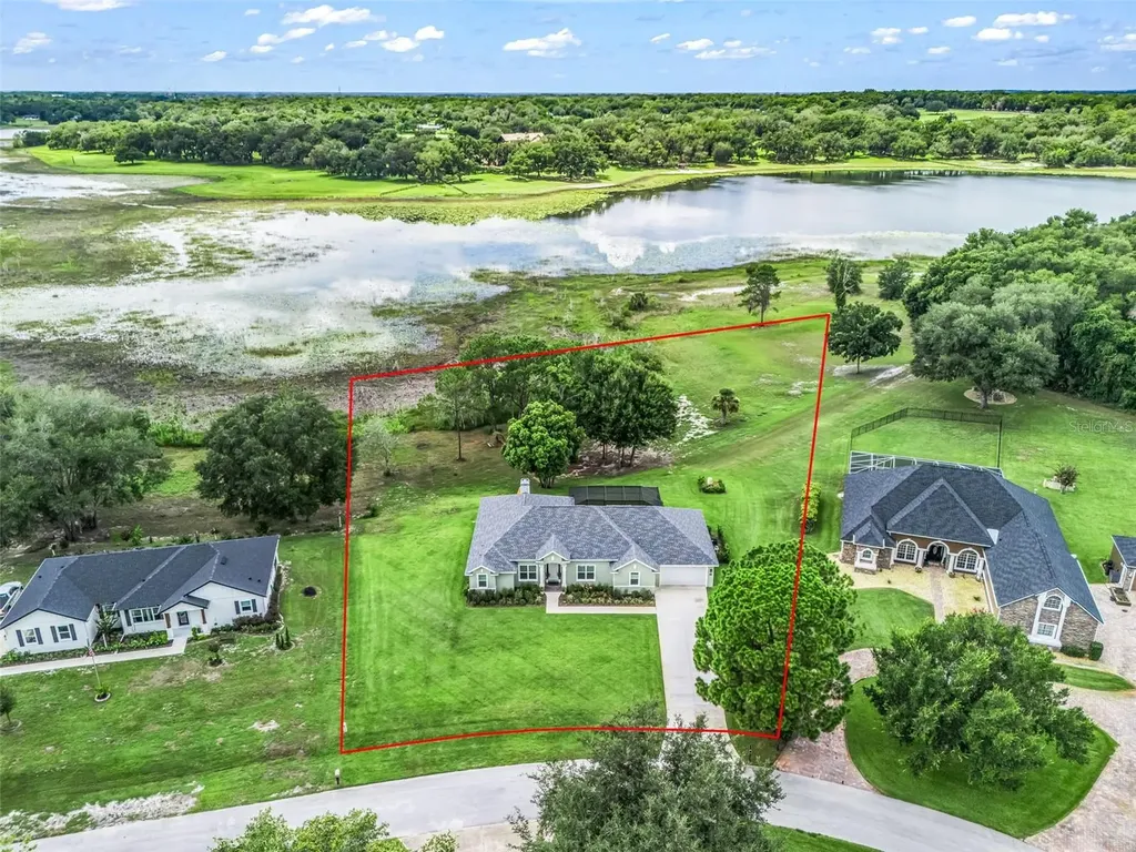 3828 Oak Pointe Drive Lady Lake FL 32159