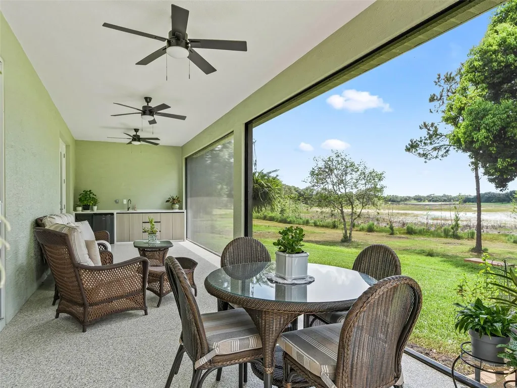 3828 Oak Pointe Drive Lady Lake FL 32159