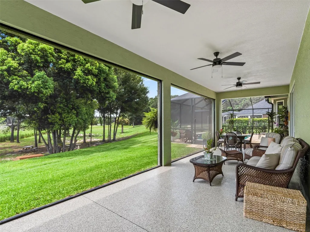 3828 Oak Pointe Drive Lady Lake FL 32159