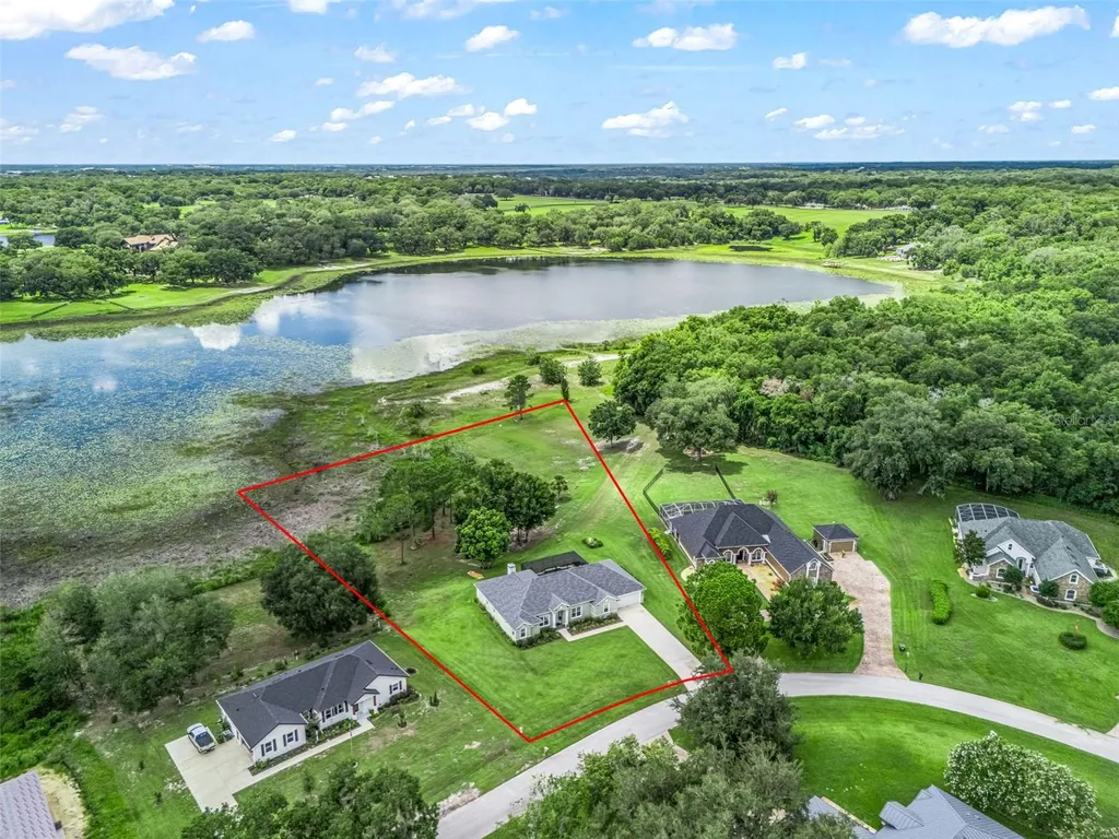 3828 Oak Pointe Drive Lady Lake FL 32159