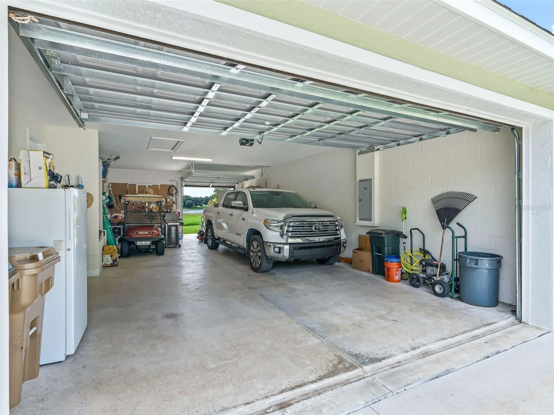 3828 Oak Pointe Drive Lady Lake FL 32159