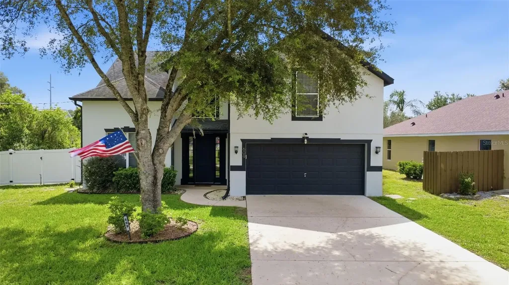 609 Rhodes Drive Deland FL 32720