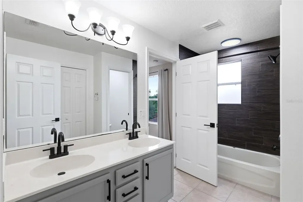609 Rhodes Drive Deland FL 32720