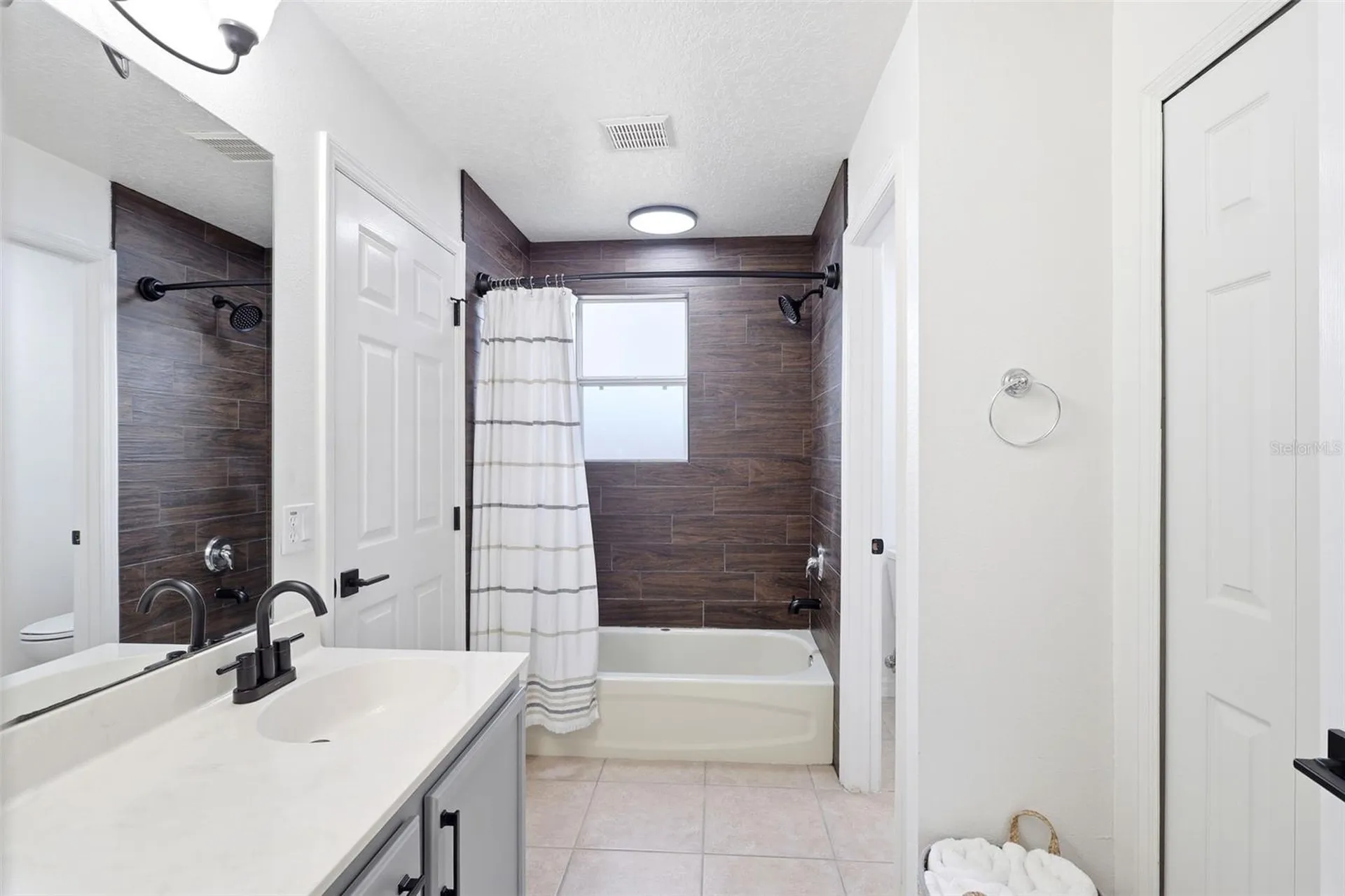 609 Rhodes Drive Deland FL 32720
