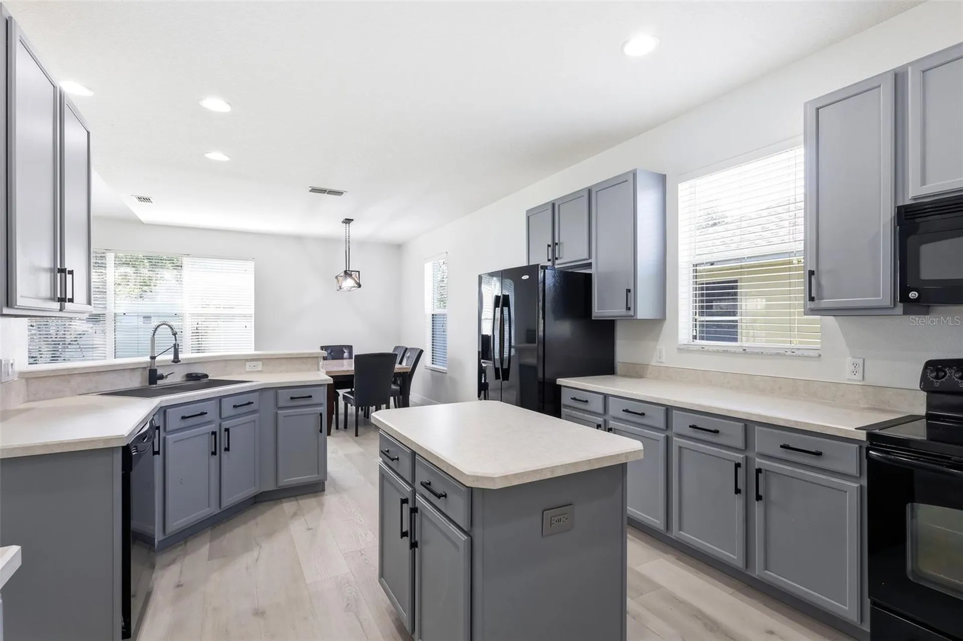 609 Rhodes Drive Deland FL 32720