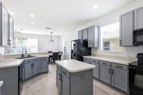 609 Rhodes Drive Deland FL 32720