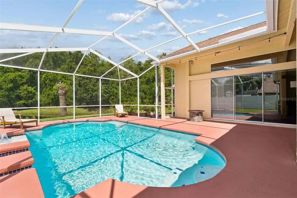 10111 Kingshyre Way Tampa FL 33647