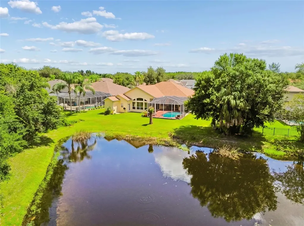10111 Kingshyre Way Tampa FL 33647