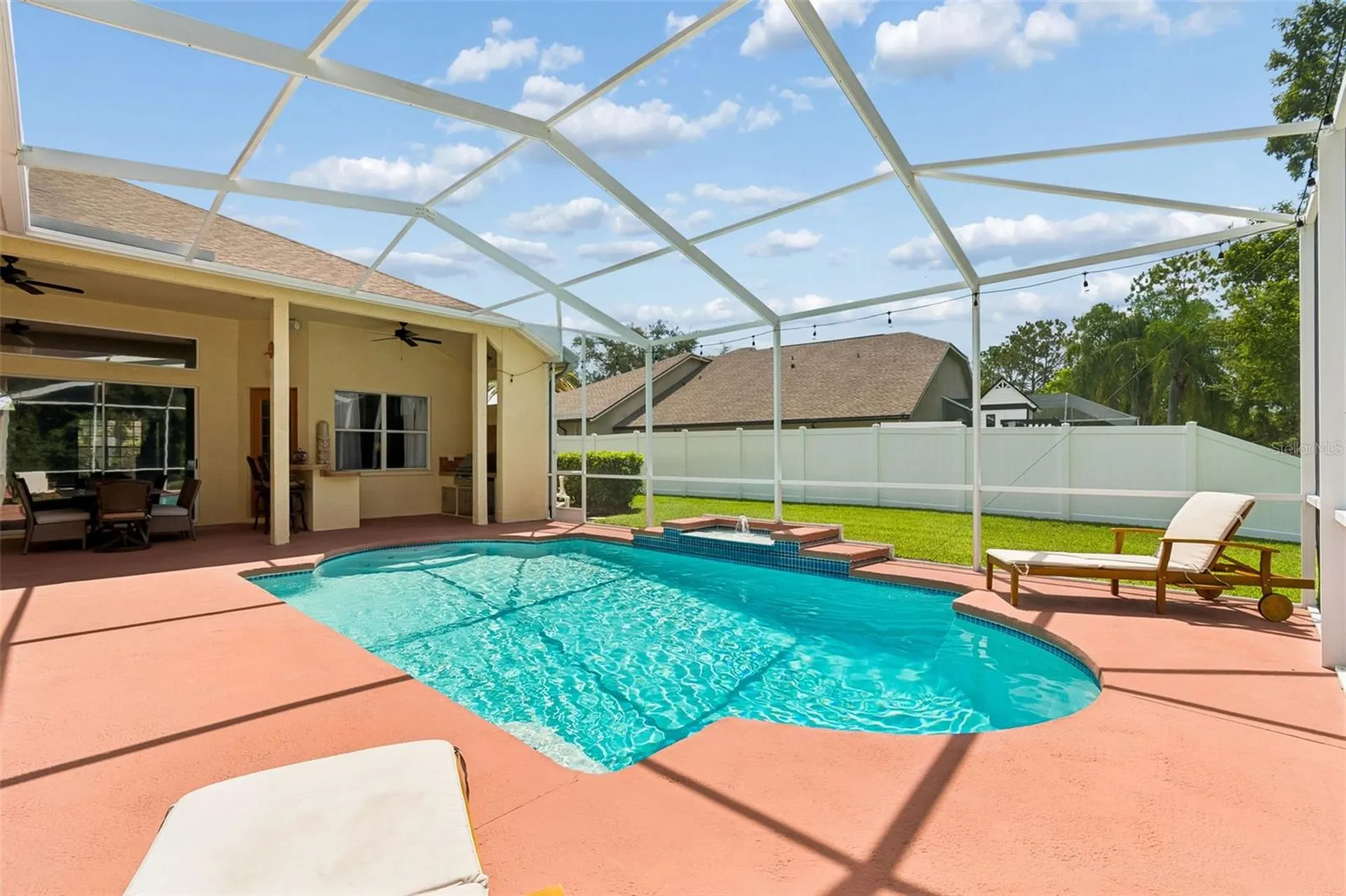 10111 Kingshyre Way Tampa FL 33647