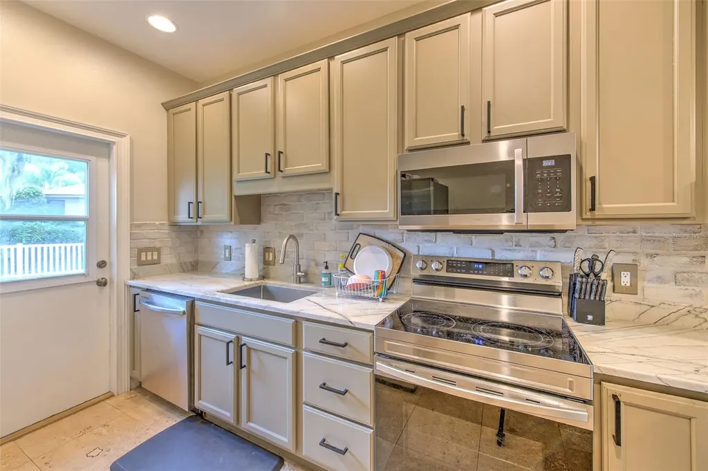 2121 Southern Oaks Lane Lakeland FL 33813