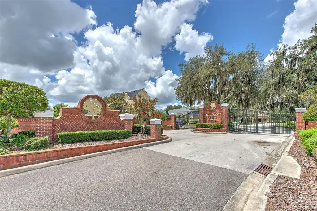 2121 Southern Oaks Lane Lakeland FL 33813