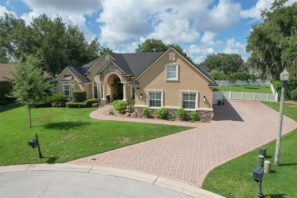 2121 Southern Oaks Lane Lakeland FL 33813