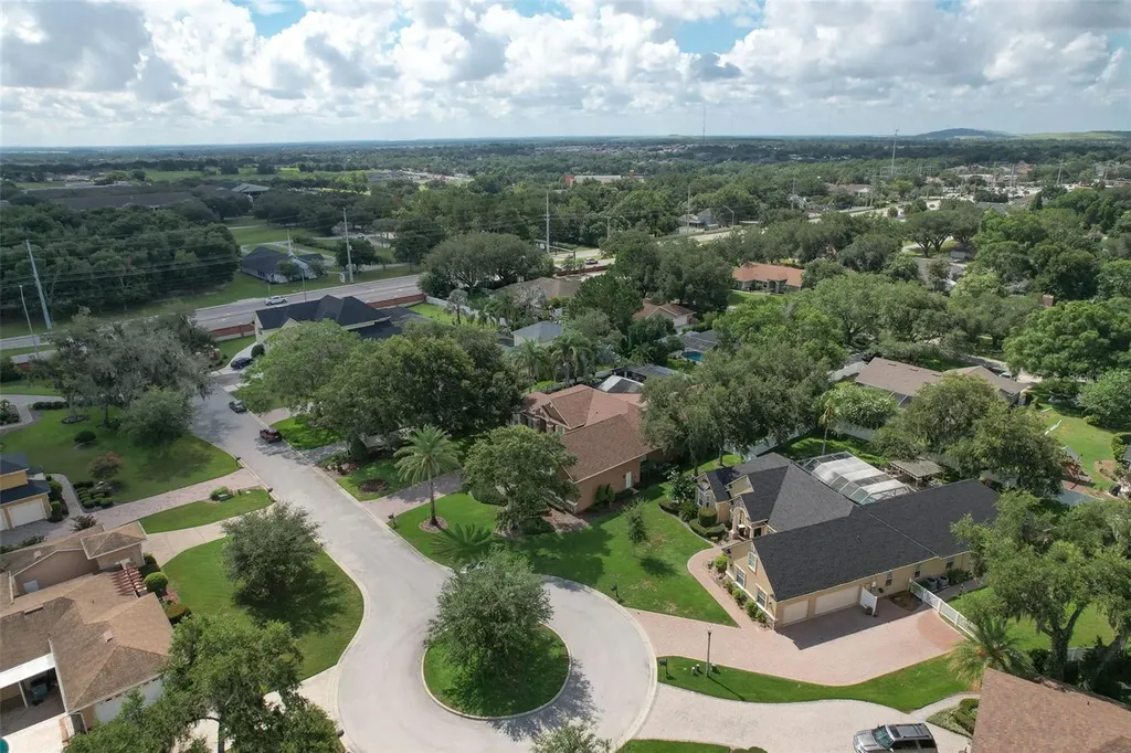 2121 Southern Oaks Lane Lakeland FL 33813