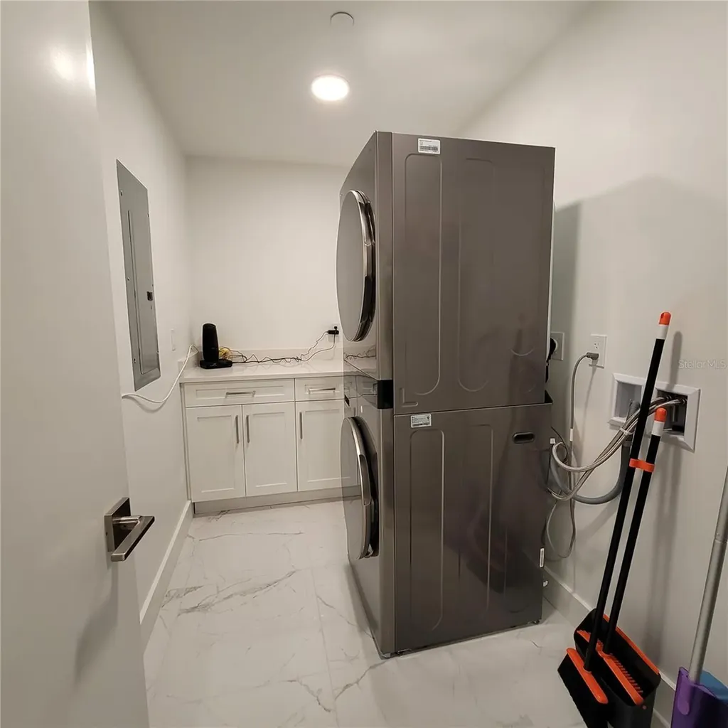 415 Island Way Clearwater Beach FL 33767