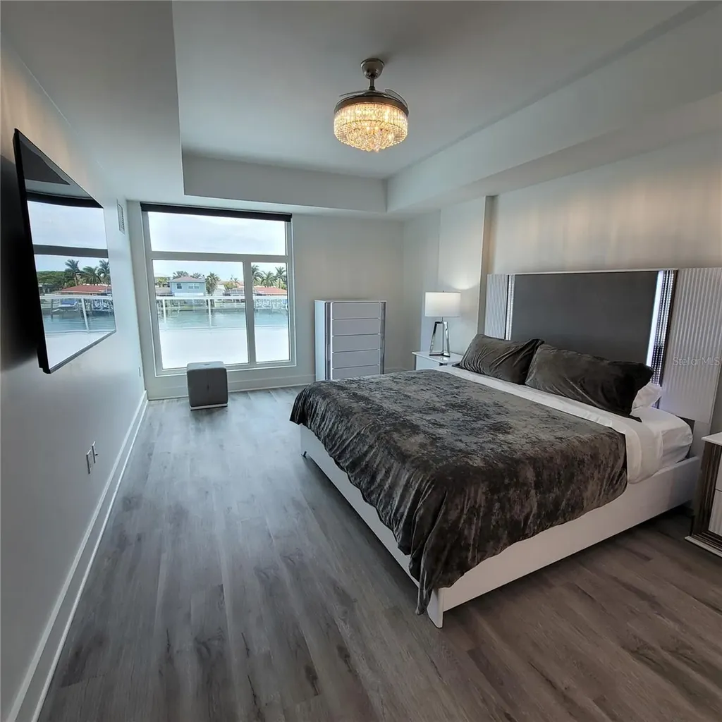 415 Island Way Clearwater Beach FL 33767