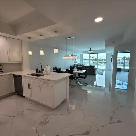 415 Island Way Clearwater Beach FL 33767