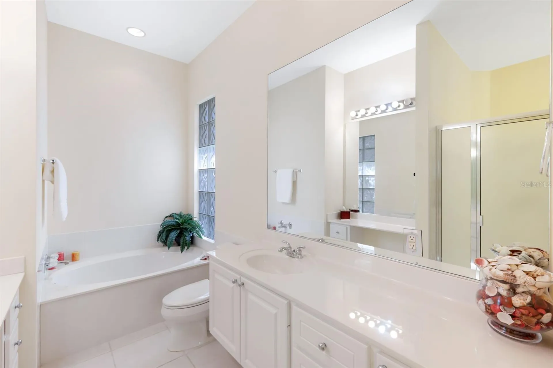 5848 Ferrara Drive Sarasota FL 34238