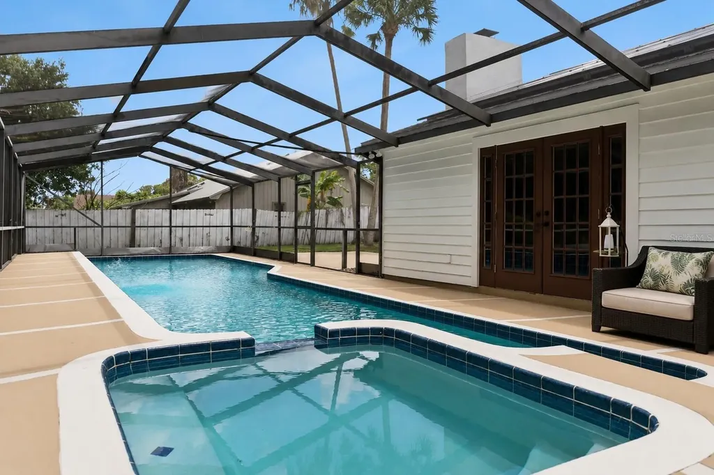 537 Pelican Bay Drive Daytona Beach FL 32119