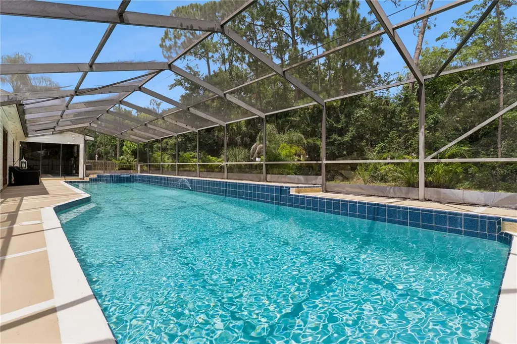 537 Pelican Bay Drive Daytona Beach FL 32119