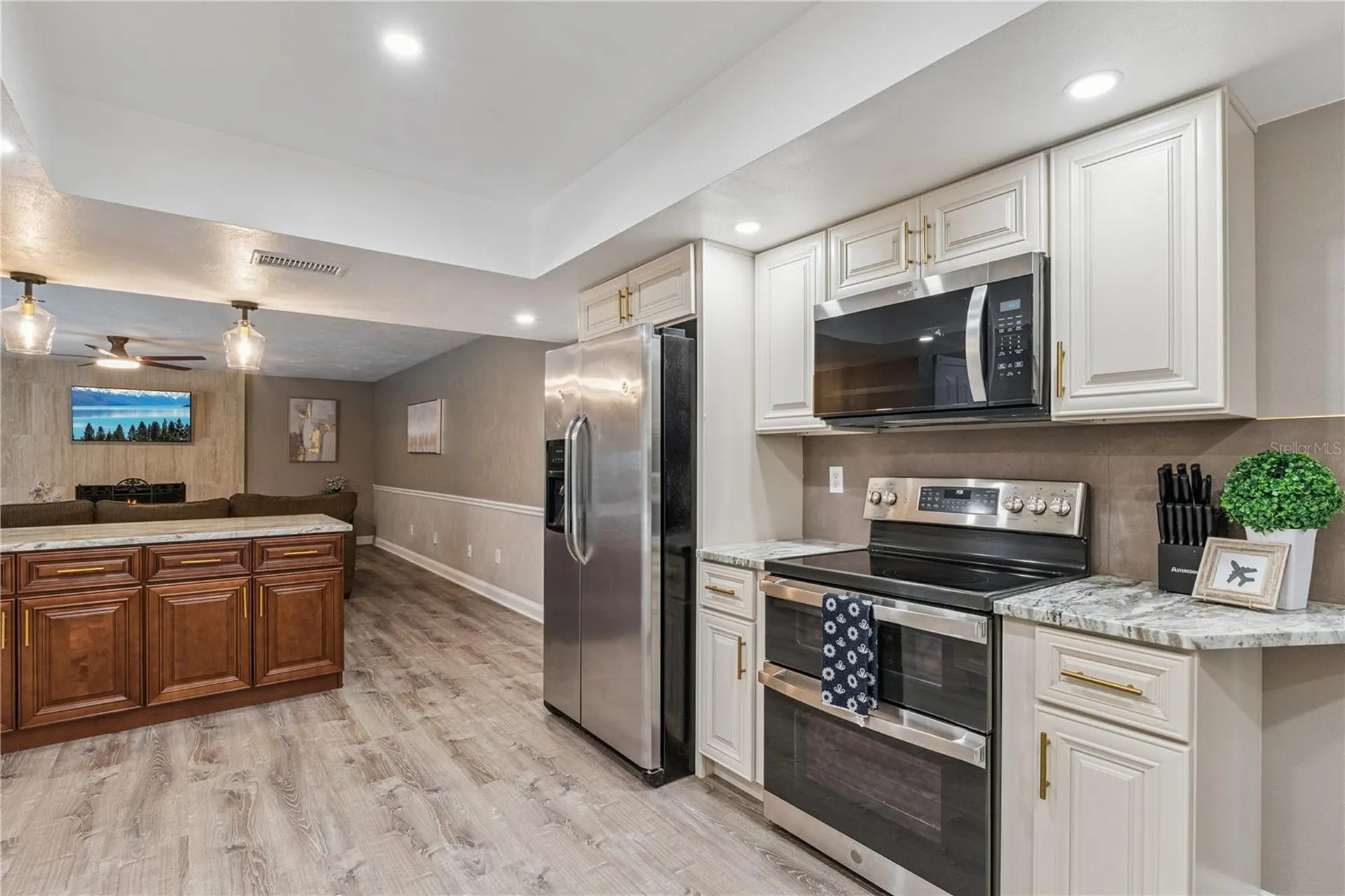 537 Pelican Bay Drive Daytona Beach FL 32119