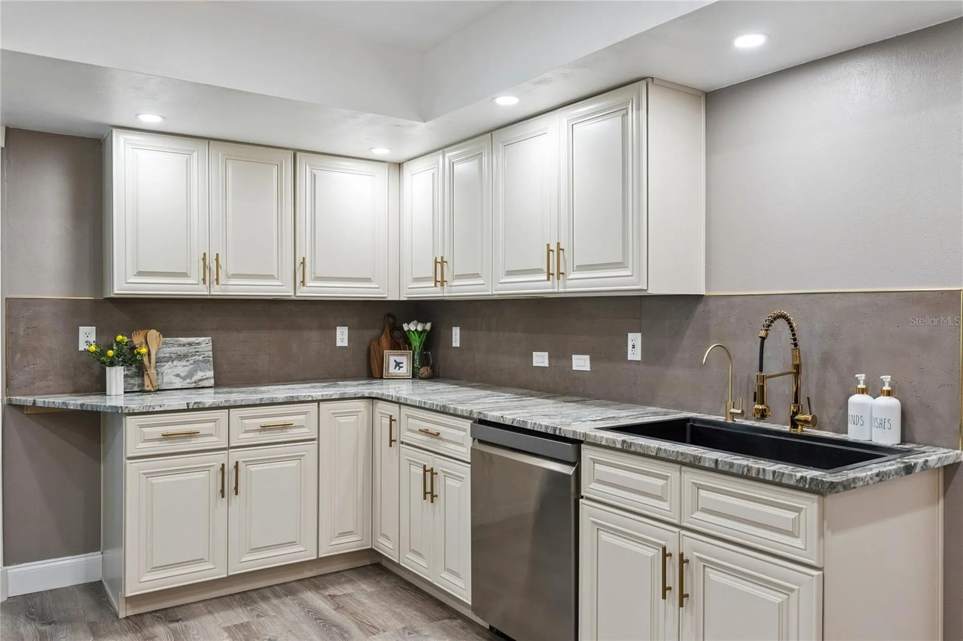 537 Pelican Bay Drive Daytona Beach FL 32119