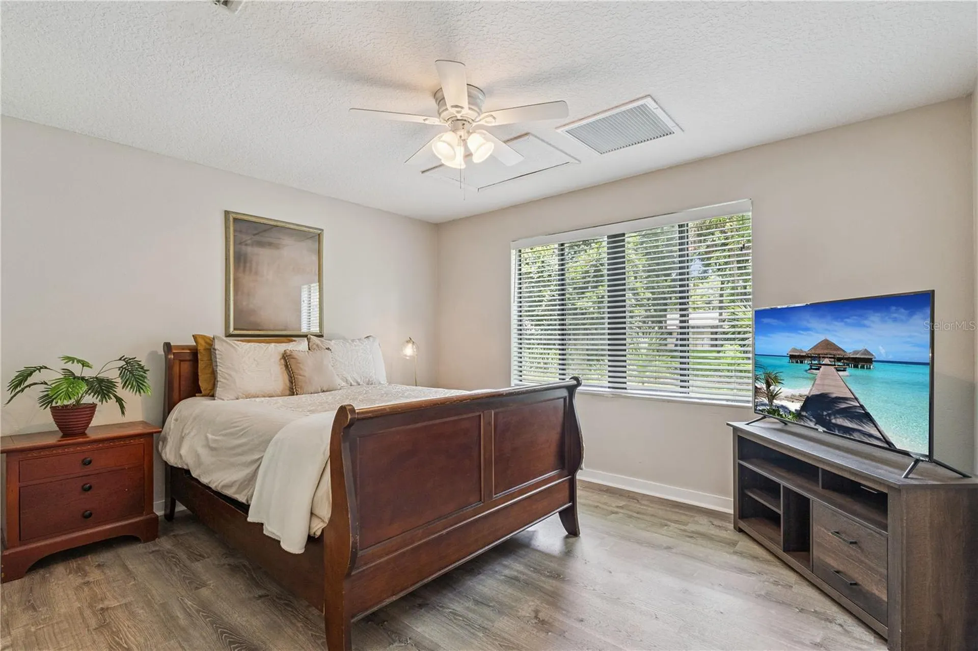 537 Pelican Bay Drive Daytona Beach FL 32119