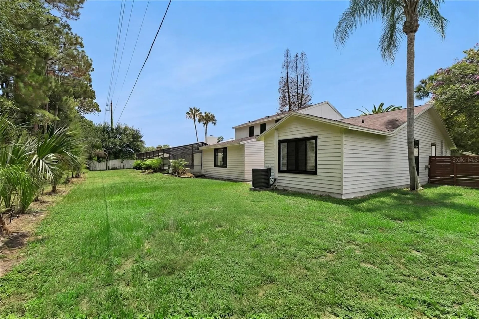 537 Pelican Bay Drive Daytona Beach FL 32119