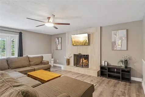 537 Pelican Bay Drive Daytona Beach FL 32119