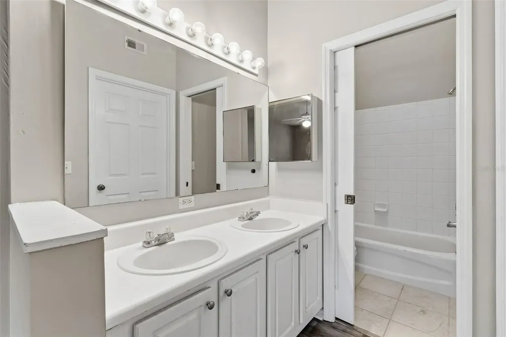 10000 SW 52nd Avenue Gainesville FL 32608