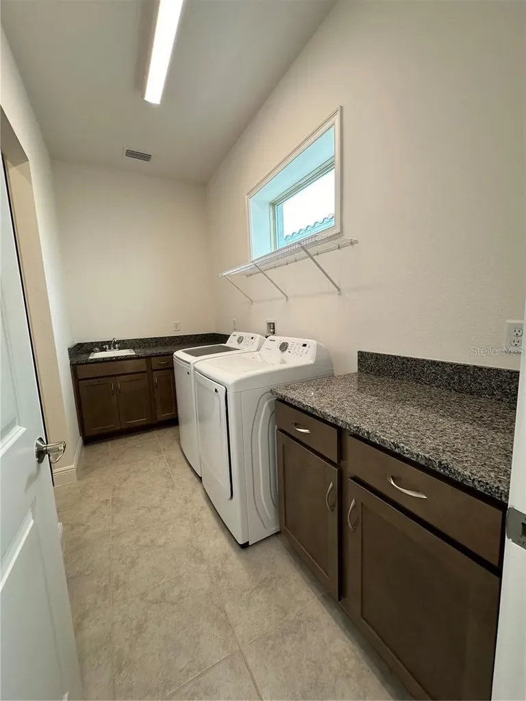 13112 Weaver Avenue Orlando FL 32832