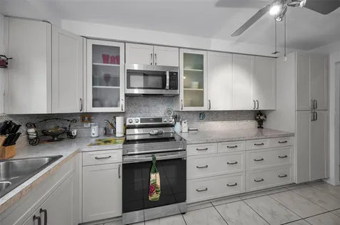 3215 Mcmath Drive Palm Harbor FL 34684
