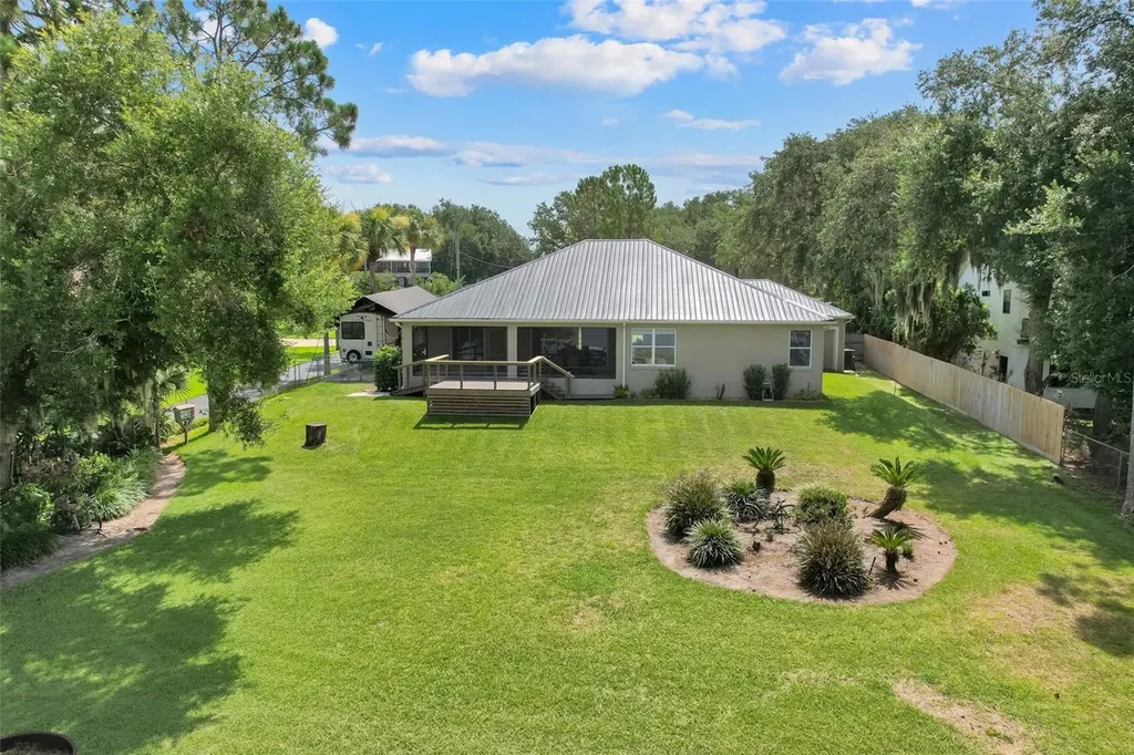 18233 Rose Street Groveland FL 34736